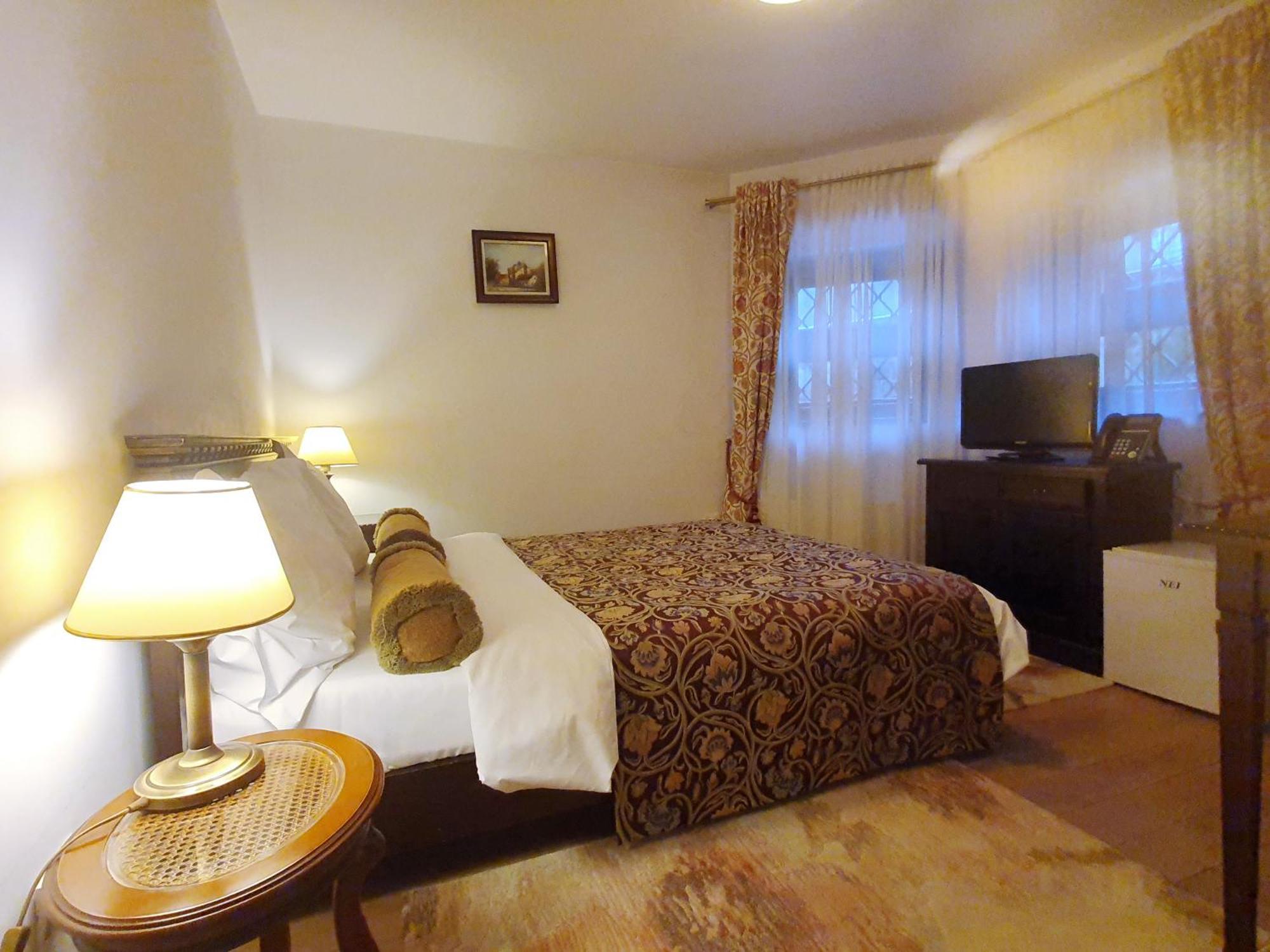 Vila Leonida - Resort Leonida Buşteni Buitenkant foto