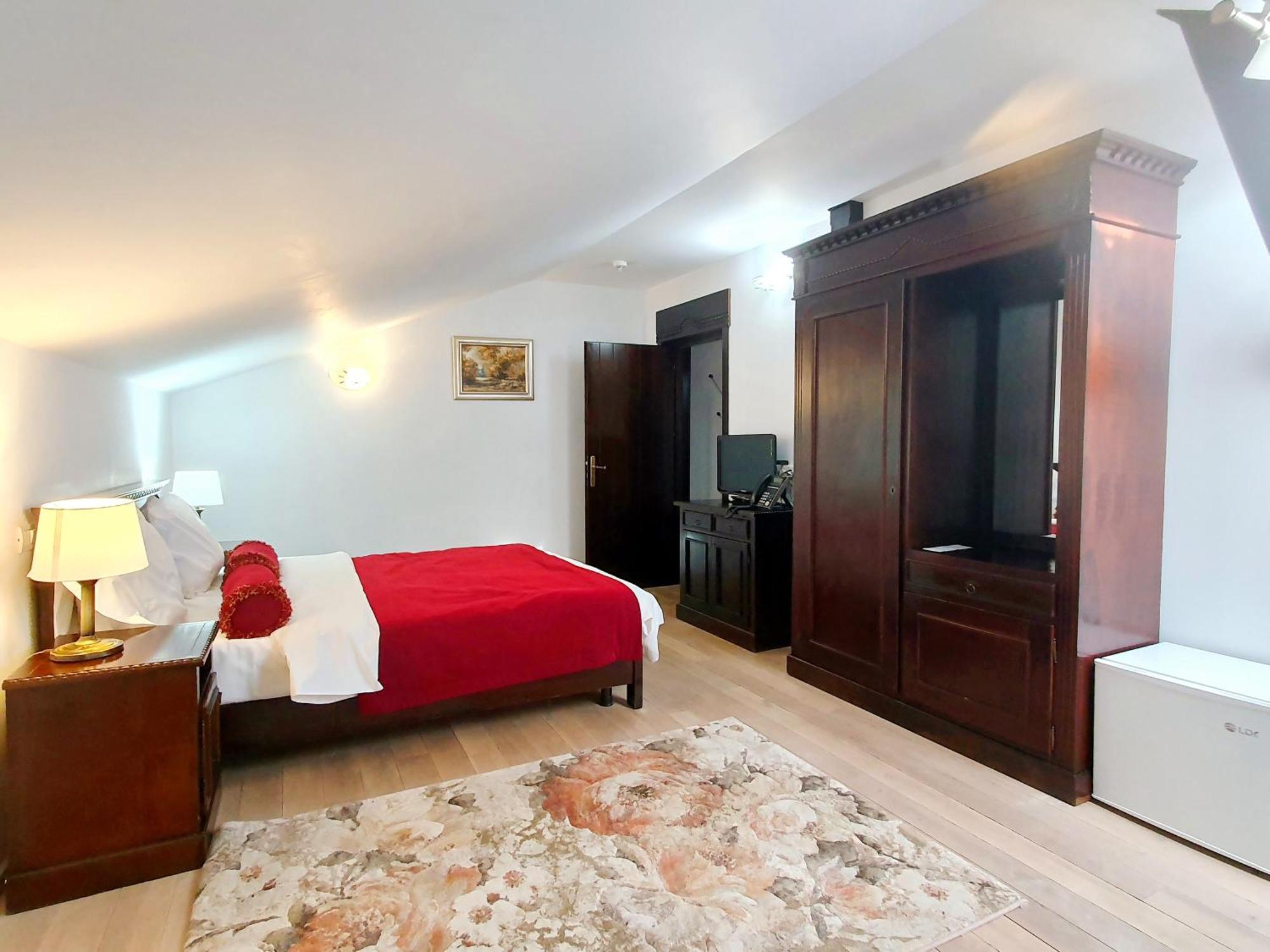 Vila Leonida - Resort Leonida Buşteni Buitenkant foto