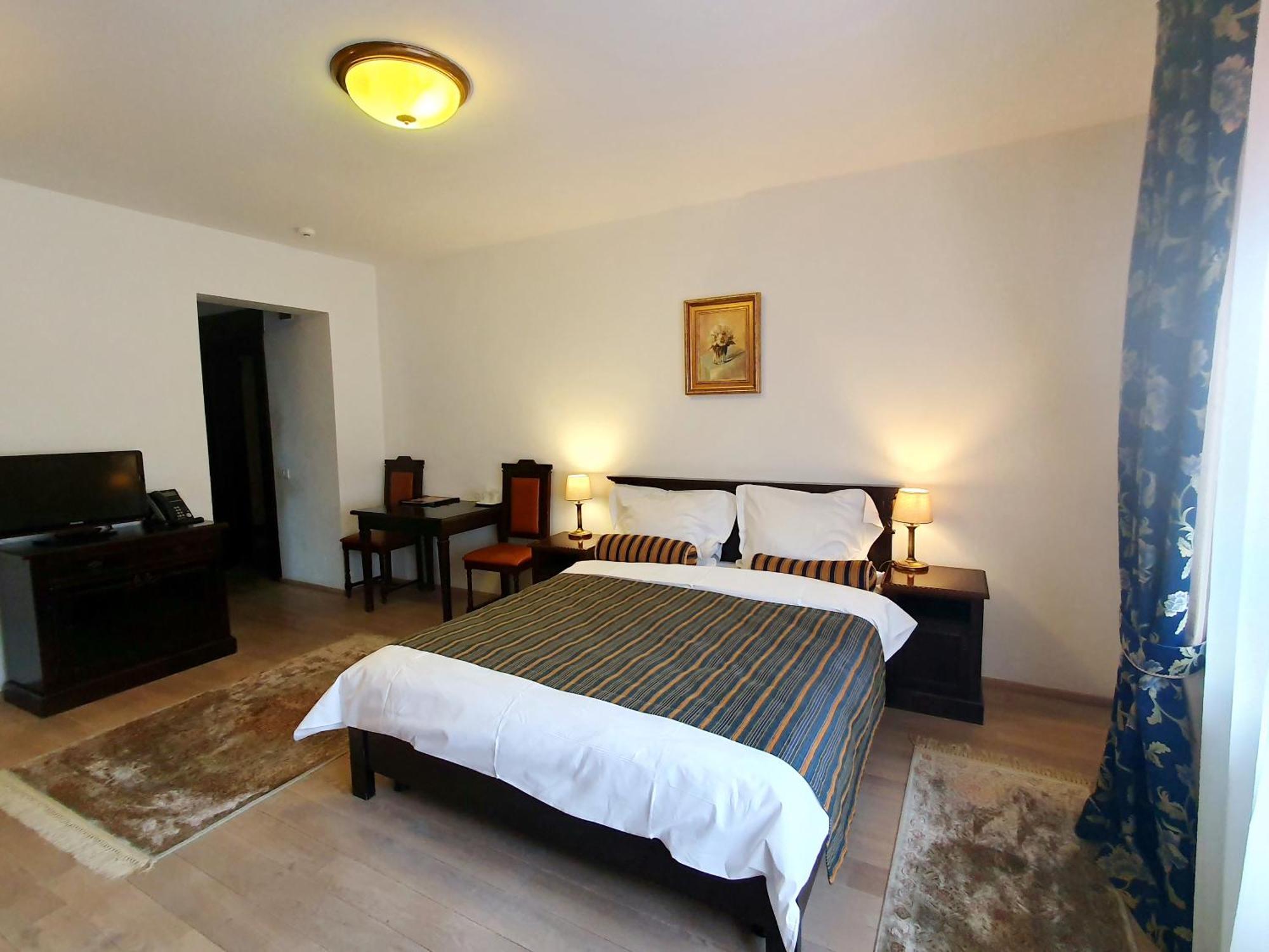 Vila Leonida - Resort Leonida Buşteni Buitenkant foto