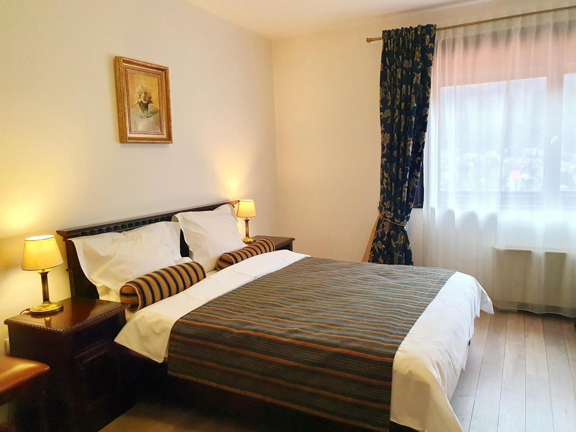 Vila Leonida - Resort Leonida Buşteni Buitenkant foto